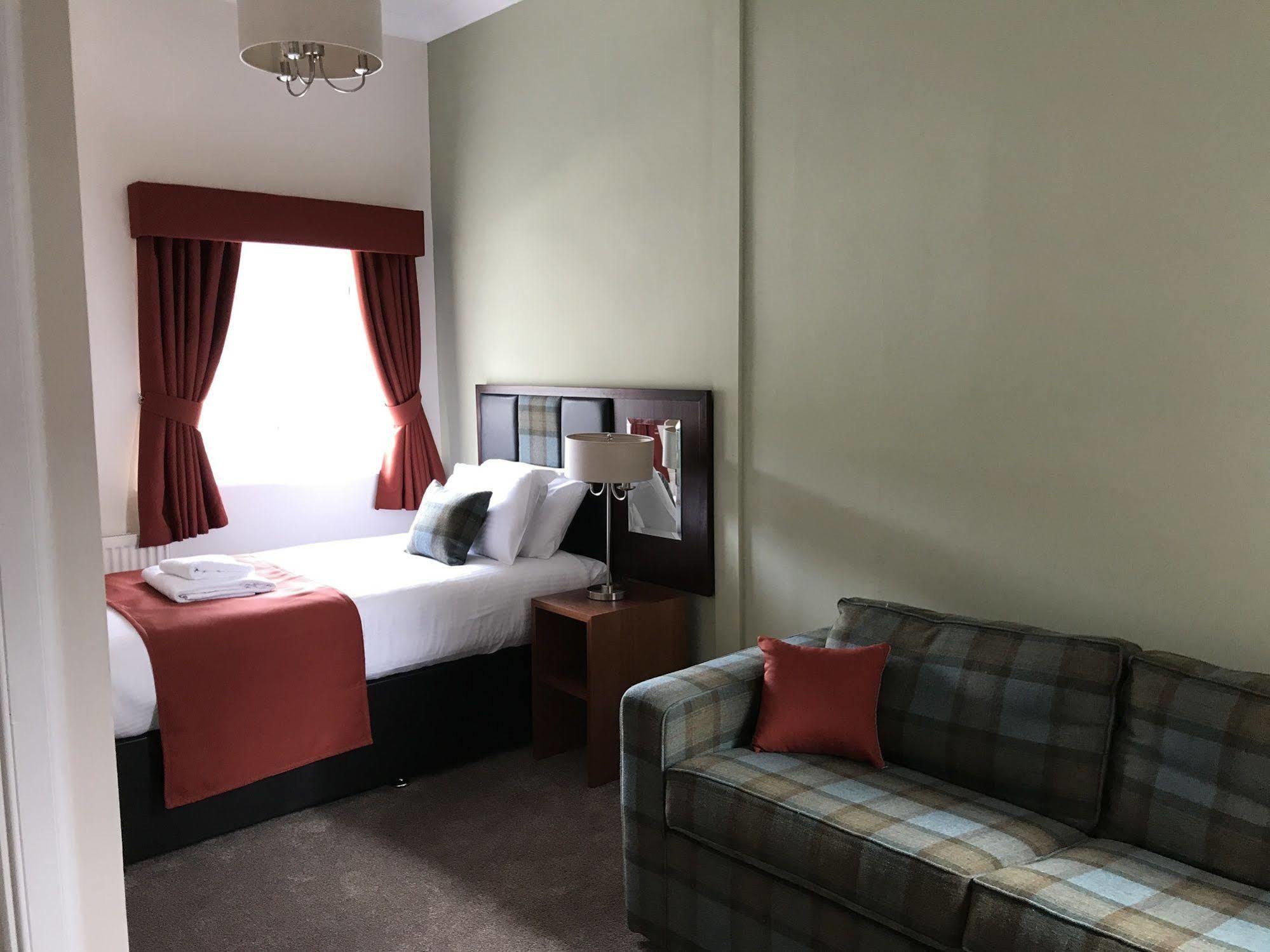 The Crags Hotel Callander Exterior foto